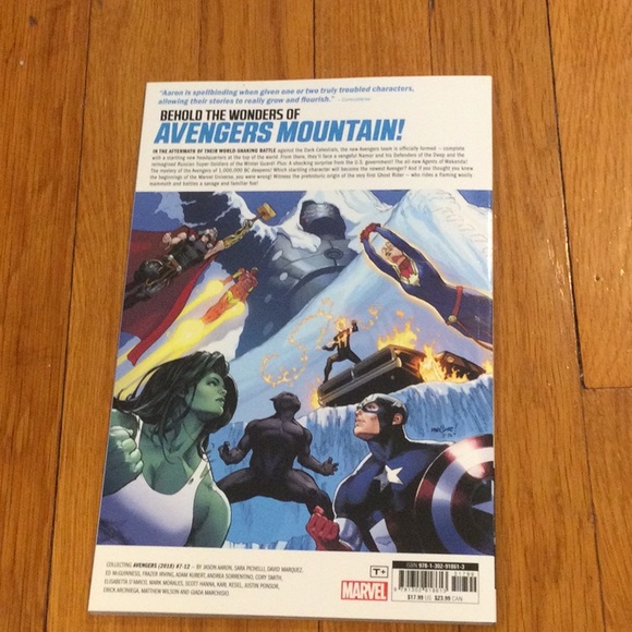 Marvel Graphic-Novel Book Bundle - Picture 14 of 16